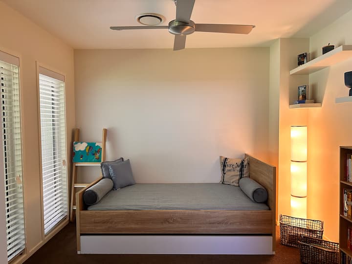 Salle de lecture/chambre 6