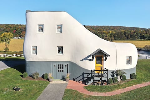 Iconic "Shoe House" Featured On HGTV!