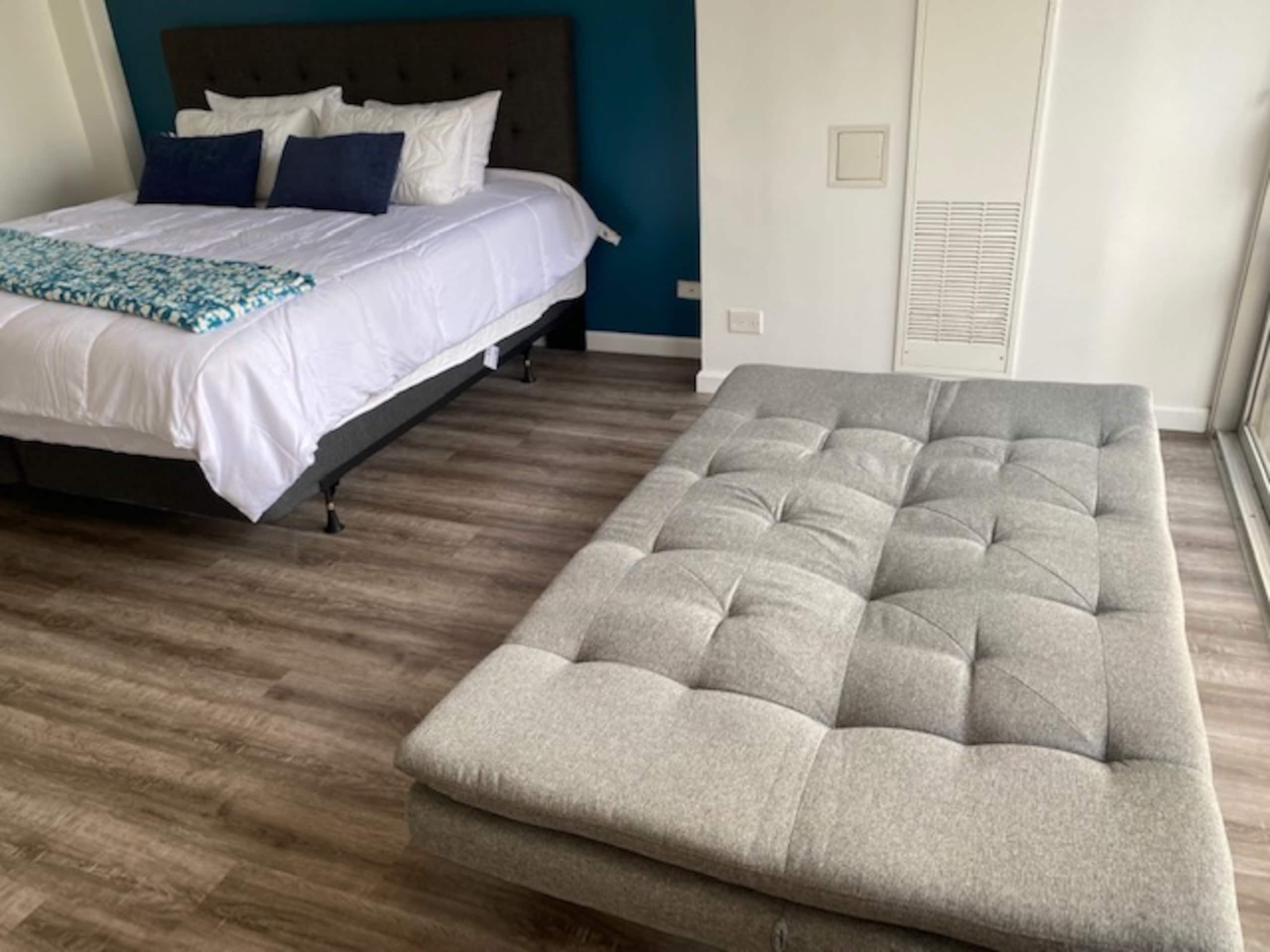 Condo in Honolulu · ★4.75 · Studio · 1 bed · 1 private bath - Image 3