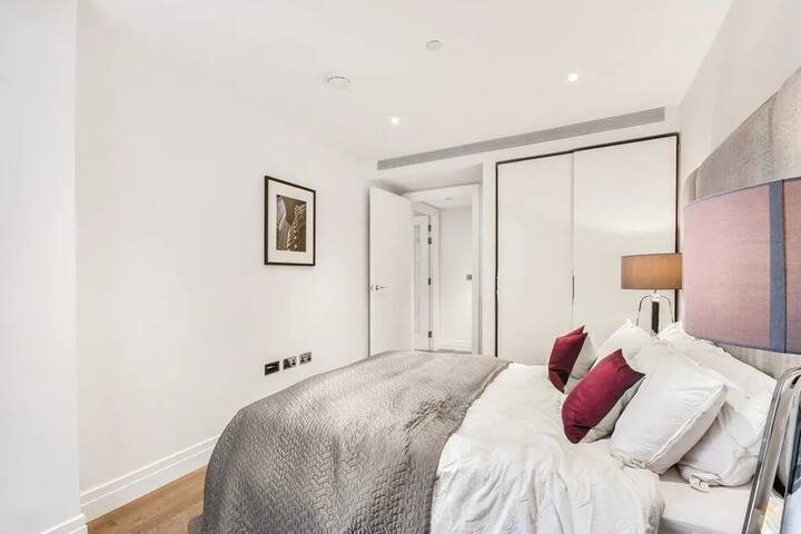Luxury central london 2 bedroom apartment gallery image 3