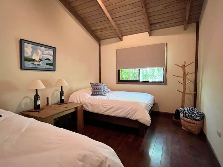 الغرفة 2 
1 سرير كامل
1 سرير مزدوج
