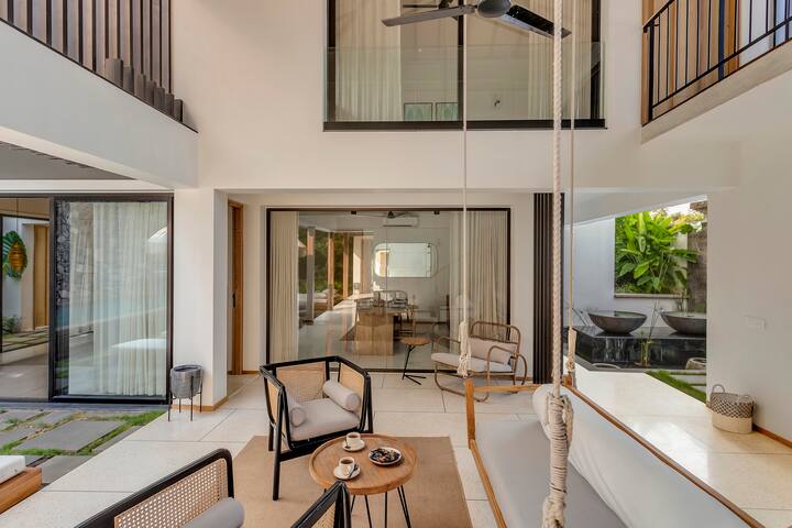Living room image 7