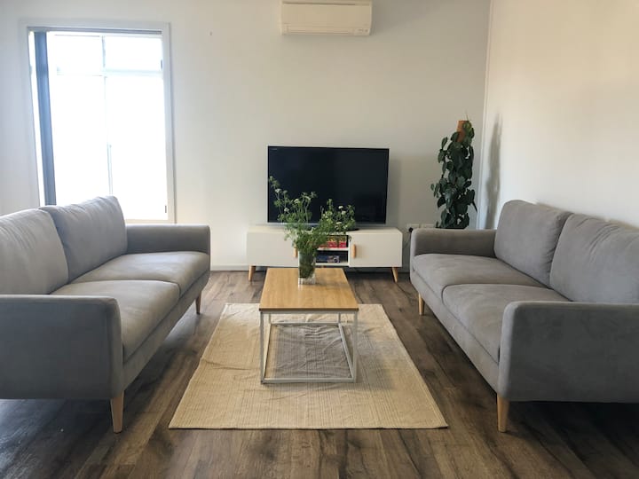 Blue Bay Holiday Home - 280m To Beach - Tuggerah
