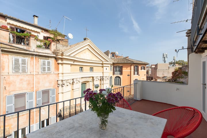 iFlat | Triple Terrace on Trastevere Rooftops