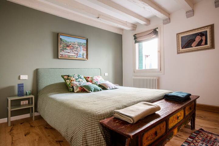 Gorgeous Suite San Polo apartment gallery image 2