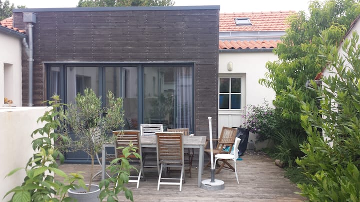 Maison Exposée Sud, Proche Parcs & Centre, 9p. - 라로셸