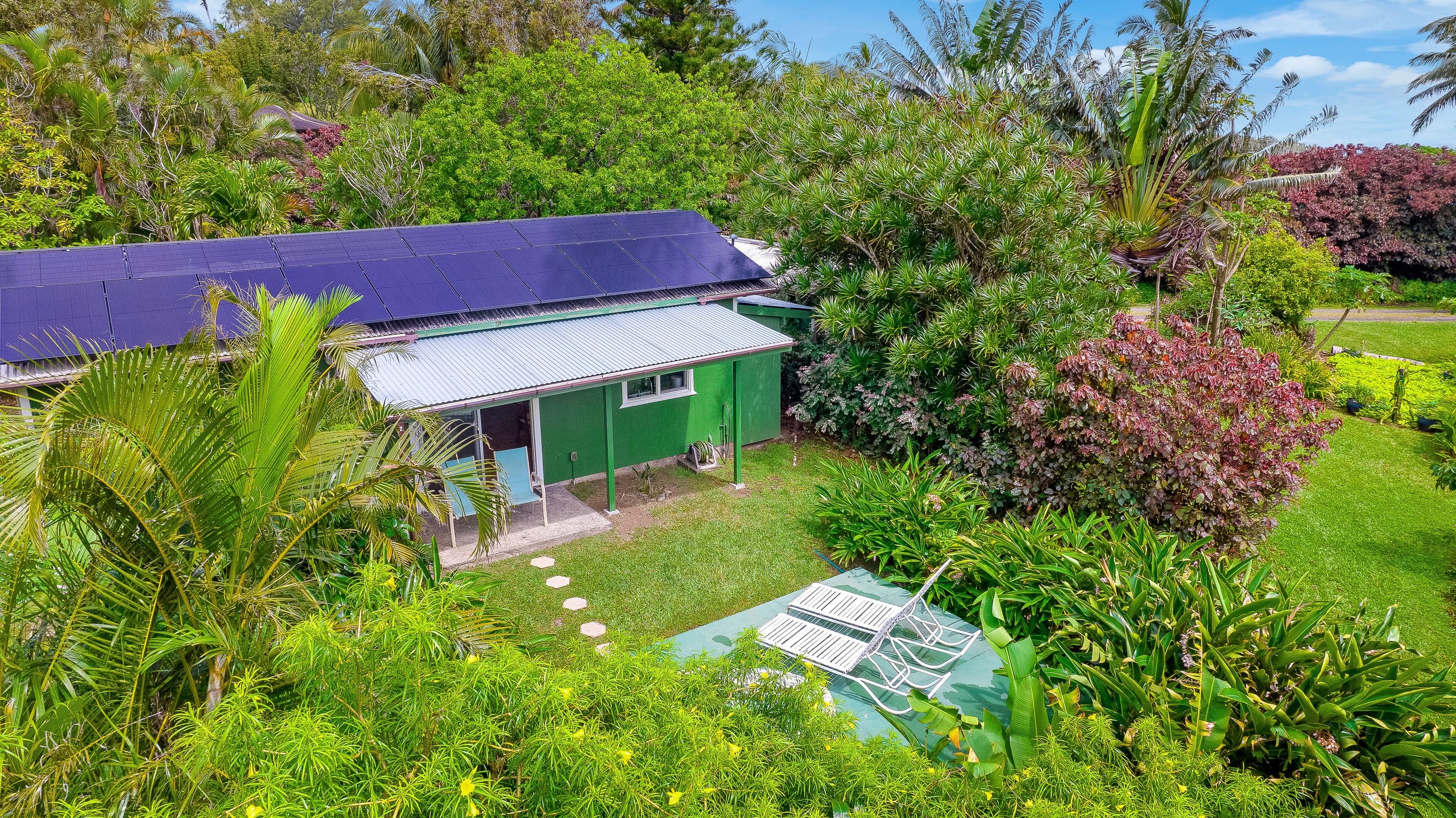 Haleakala Cottage - private hot tub, pool access - Photo 22