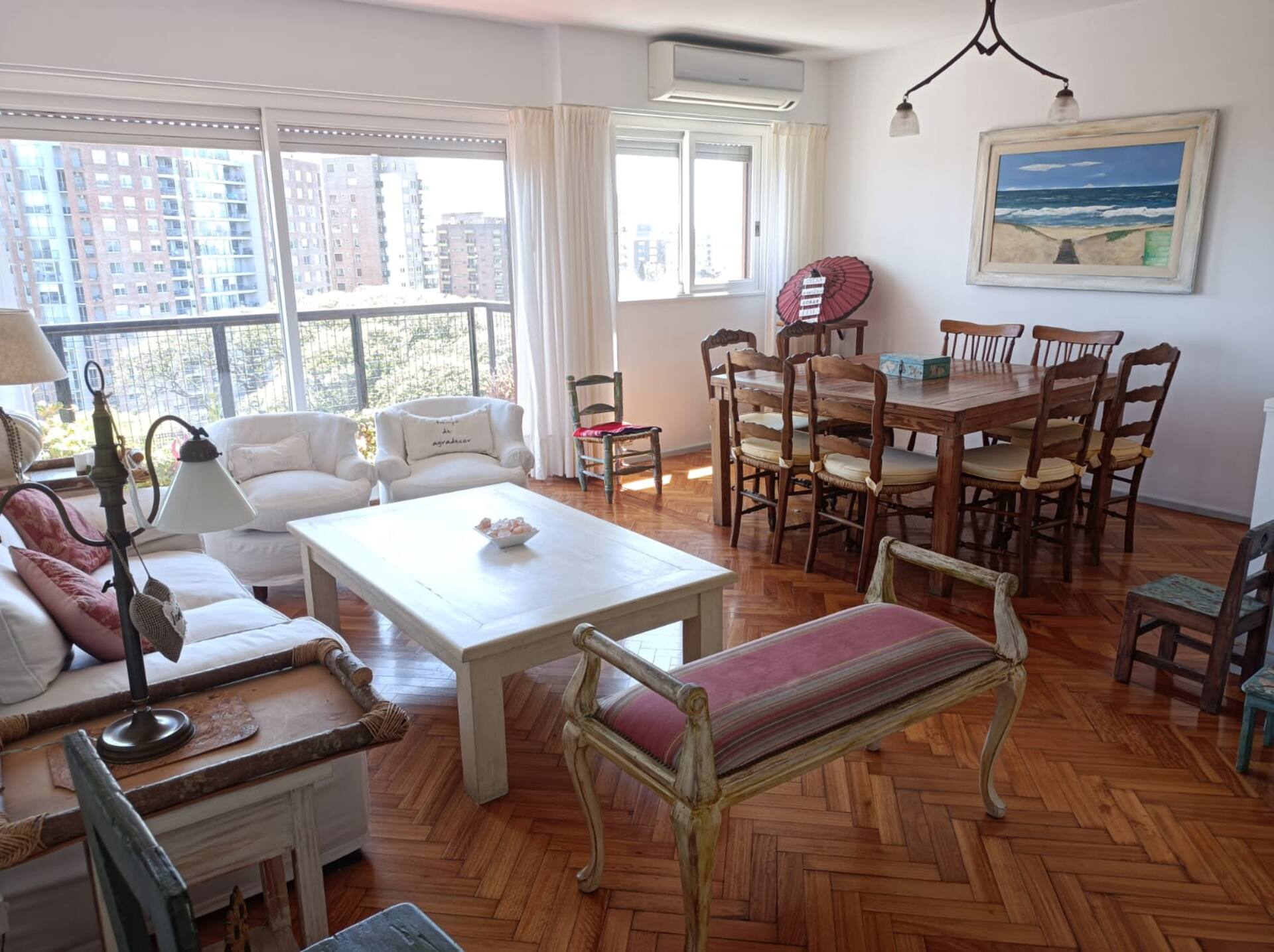 Departamento de 2 dormitorios en San Isidro con cochera