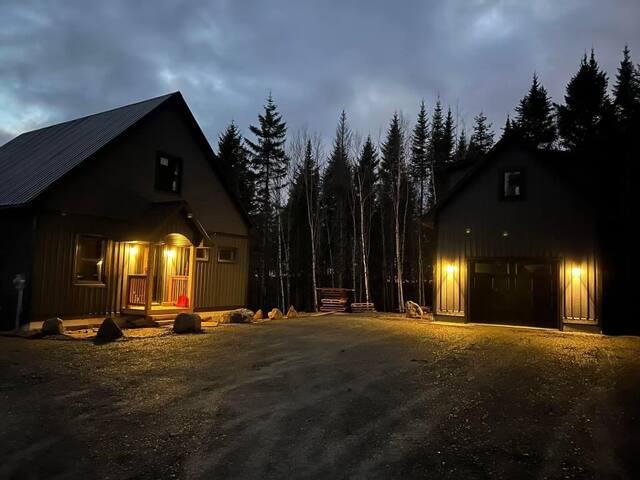 Crabbe Mountain retreat gallery image 2