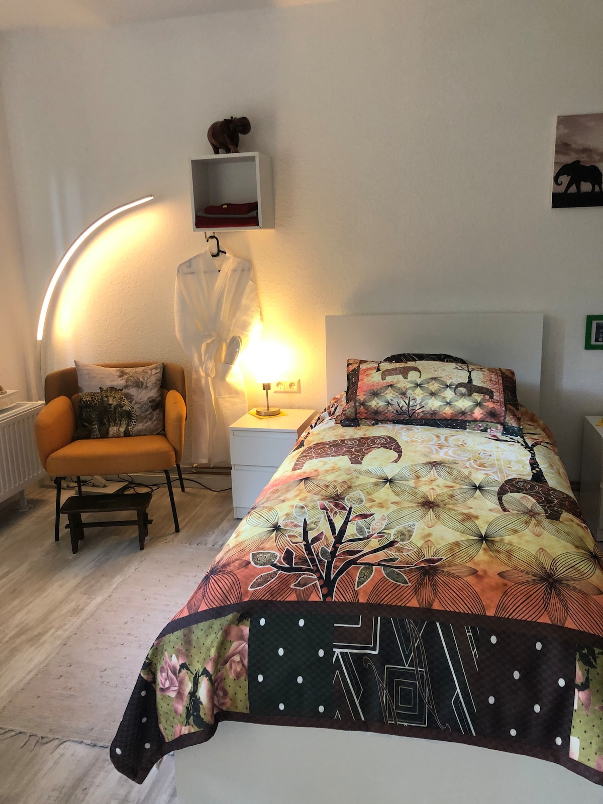 Successful Airbnb property: Apartment with free parking balcony garden side in Wülfel