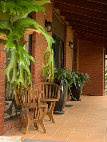 Healesville Mountainview Boutique Country Lodge gallery image 5