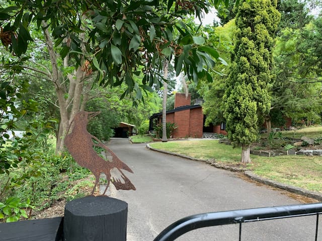 Healesville Mountainview Boutique Country Lodge gallery image 2