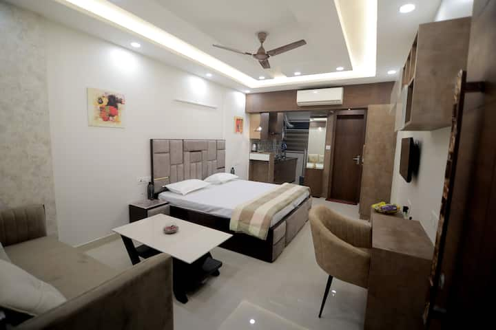 travel in style karol bagh