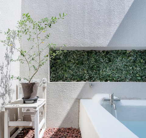 Stay Start (Jeju Aewol Gamseong Accommodation) - Private outdoor jacuzzi, beam project, and breakfast