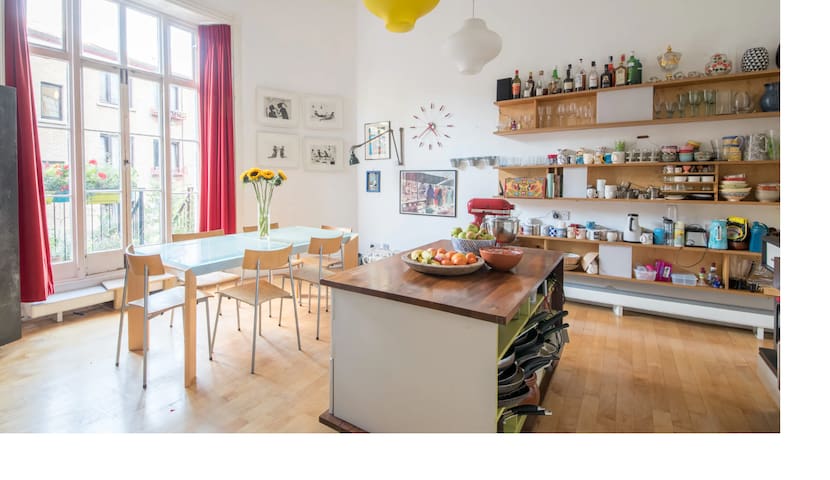 Beautiful four bedroom Georgian Bloomsbury house