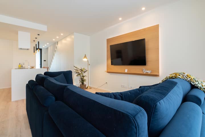 Sunny Duplex W/ Pool – 5min To Ofir Beach - Esposende