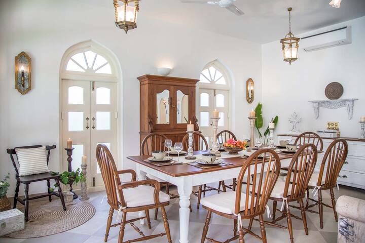 Dinning Table