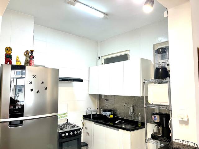 Conforto, qualidade e segurança na quadra da praia gallery image 3