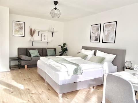 *Top apartment with parking and balcony*
