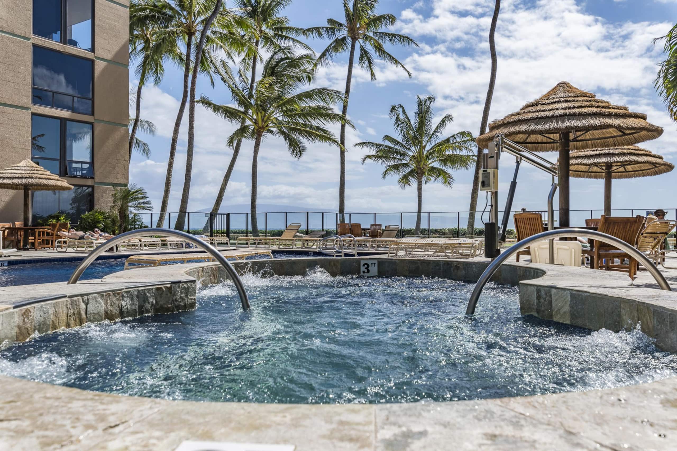 Condo in Lahaina · ★4.98 · 1 bedroom · 2 beds · 1 bath - Image 29