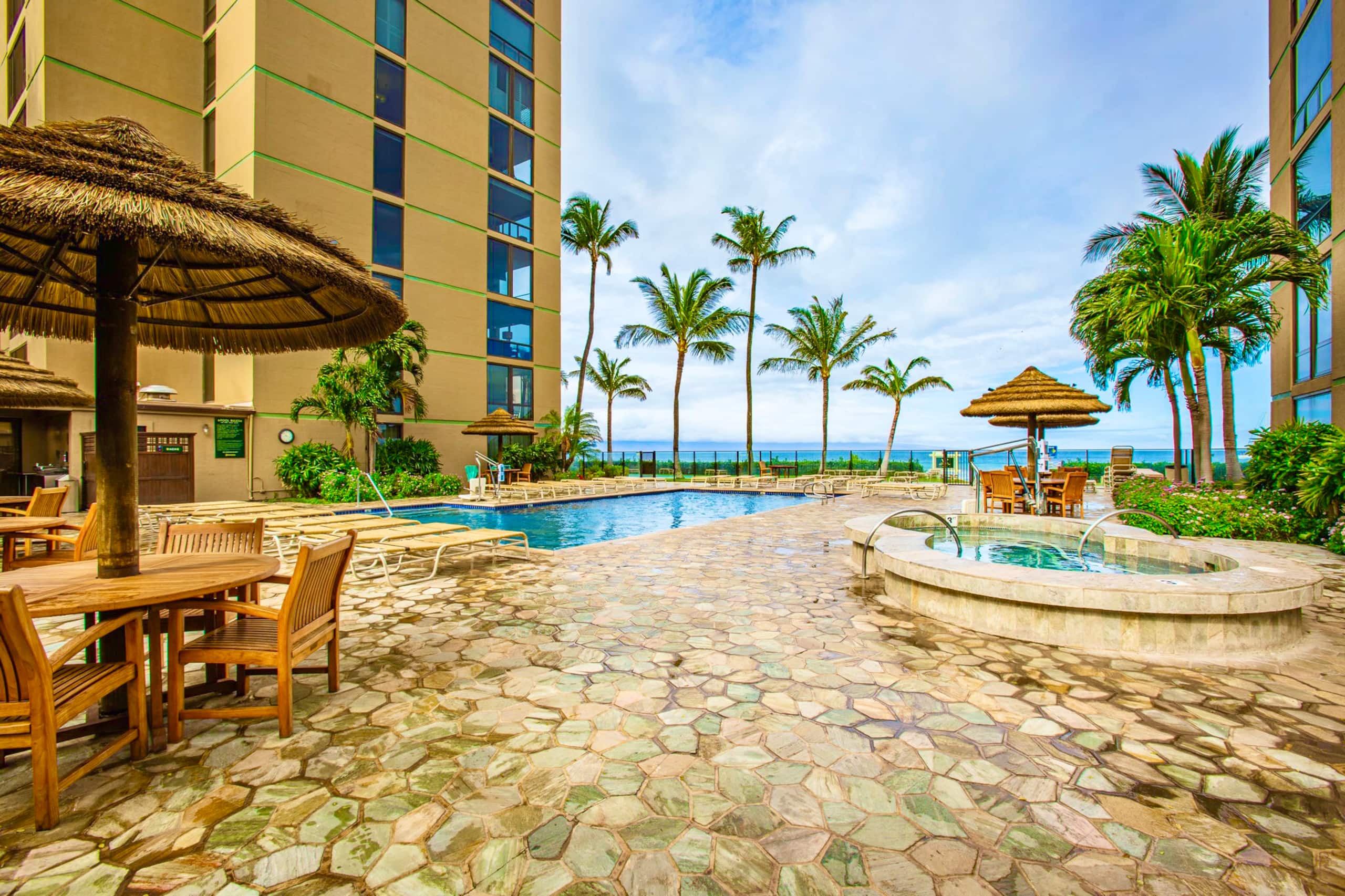 Condo in Lahaina · ★4.98 · 1 bedroom · 2 beds · 1 bath - Image 30