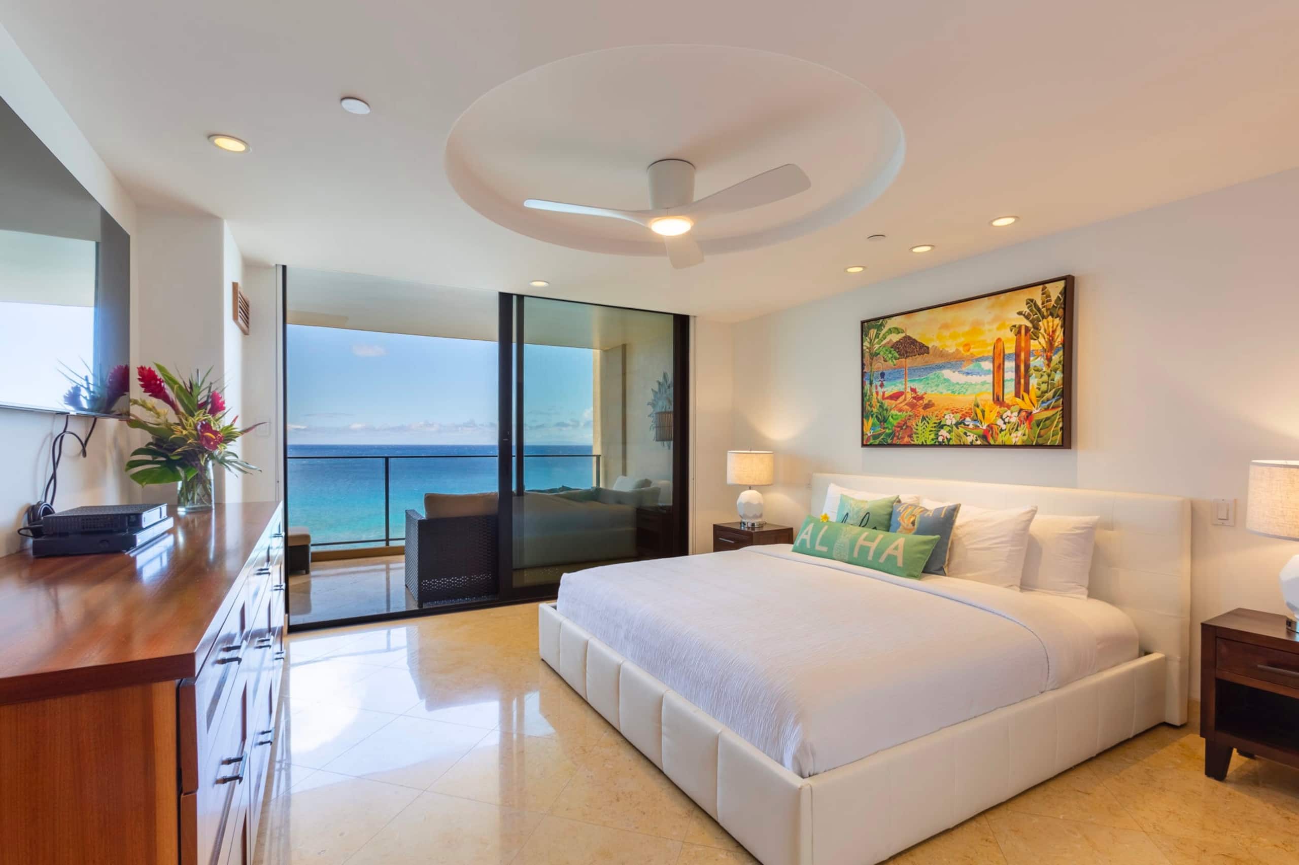Condo in Lahaina · ★4.98 · 1 bedroom · 2 beds · 1 bath - Image 9