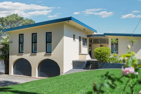 Ideal 4-bedroom family home with free parking