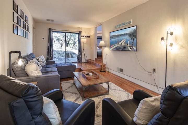 4bd/3ba Yosemite Home • Deck Sunrises • Views - Yosemite National Park, CA
