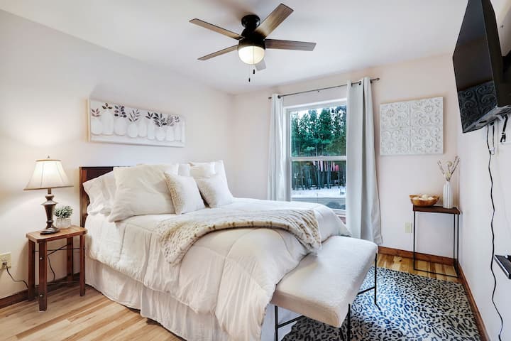 غرفة النوم الأمامية