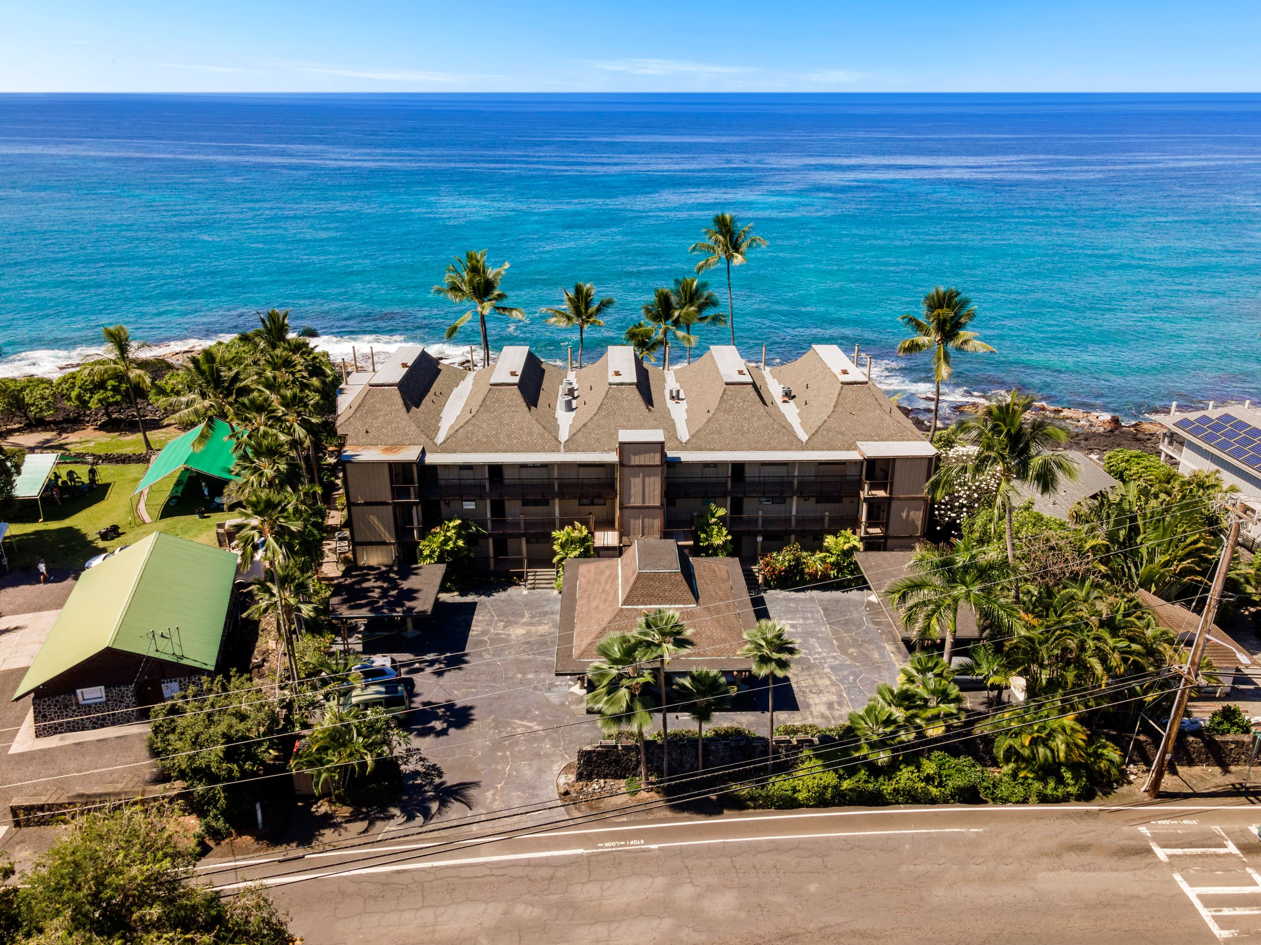 Condo in Kailua-Kona · ★4.98 · 2 bedrooms · 2 beds · 2 baths - Image 33