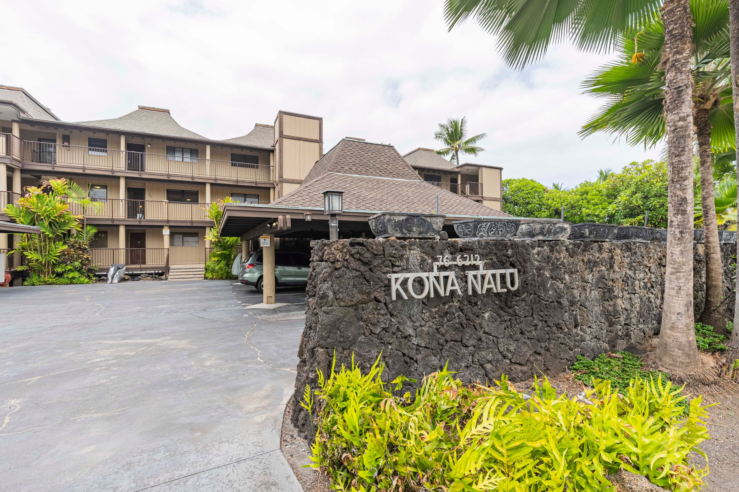 Condo in Kailua-Kona · ★4.98 · 2 bedrooms · 2 beds · 2 baths - Image 38