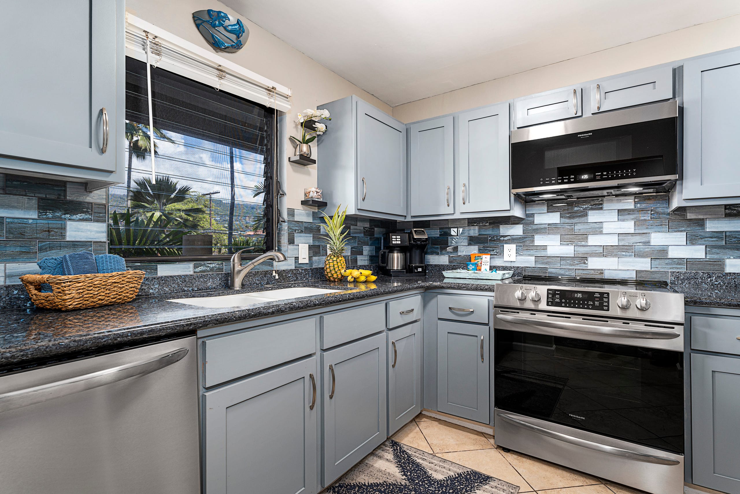 Condo in Kailua-Kona · ★4.98 · 2 bedrooms · 2 beds · 2 baths - Image 6