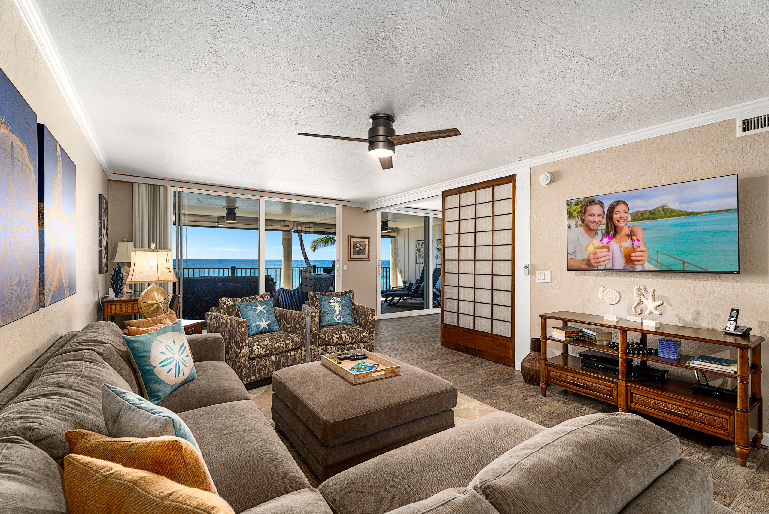 Condo in Kailua-Kona · ★4.98 · 2 bedrooms · 2 beds · 2 baths - Image 2