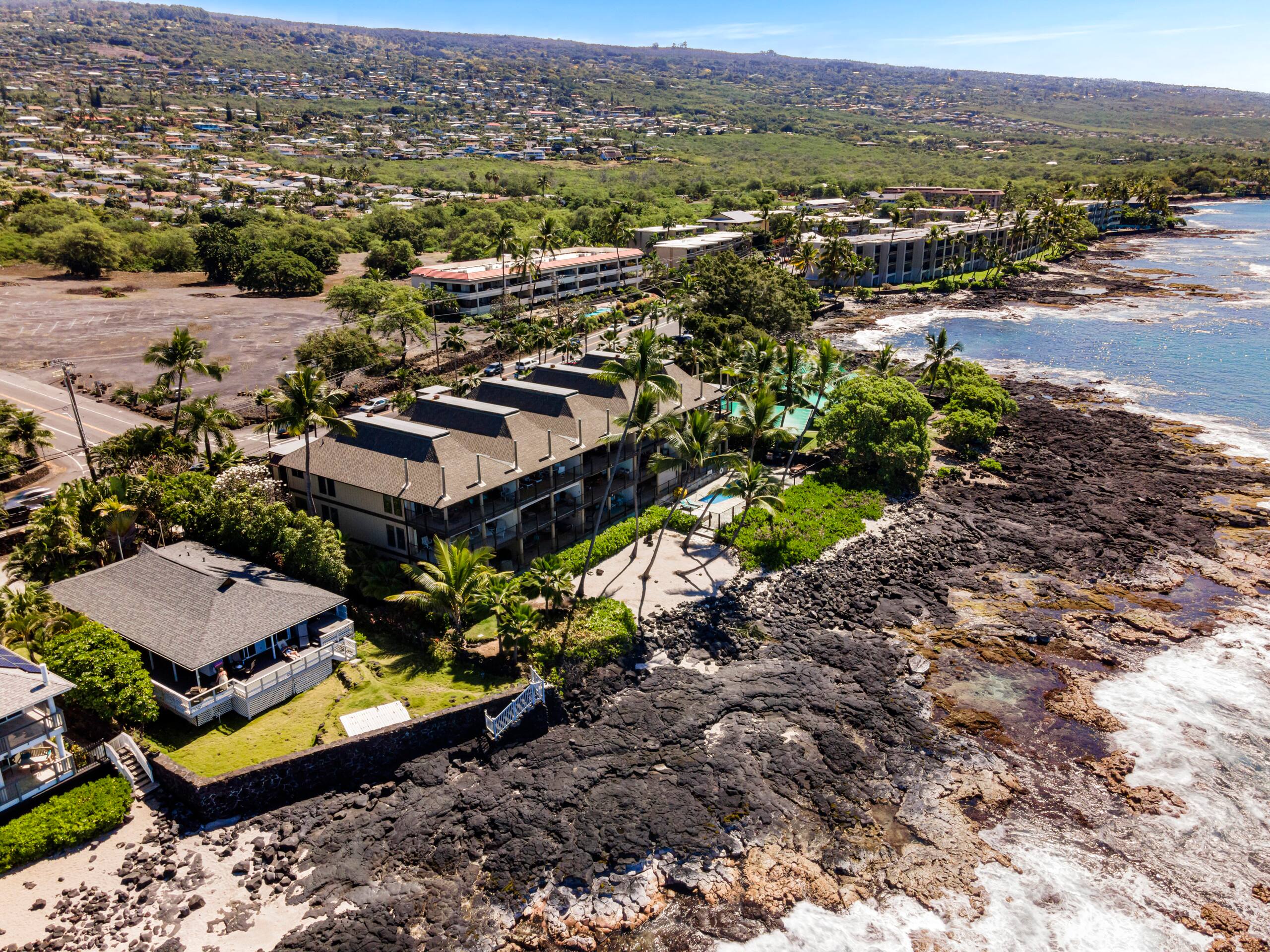 Condo in Kailua-Kona · ★4.98 · 2 bedrooms · 2 beds · 2 baths - Image 34