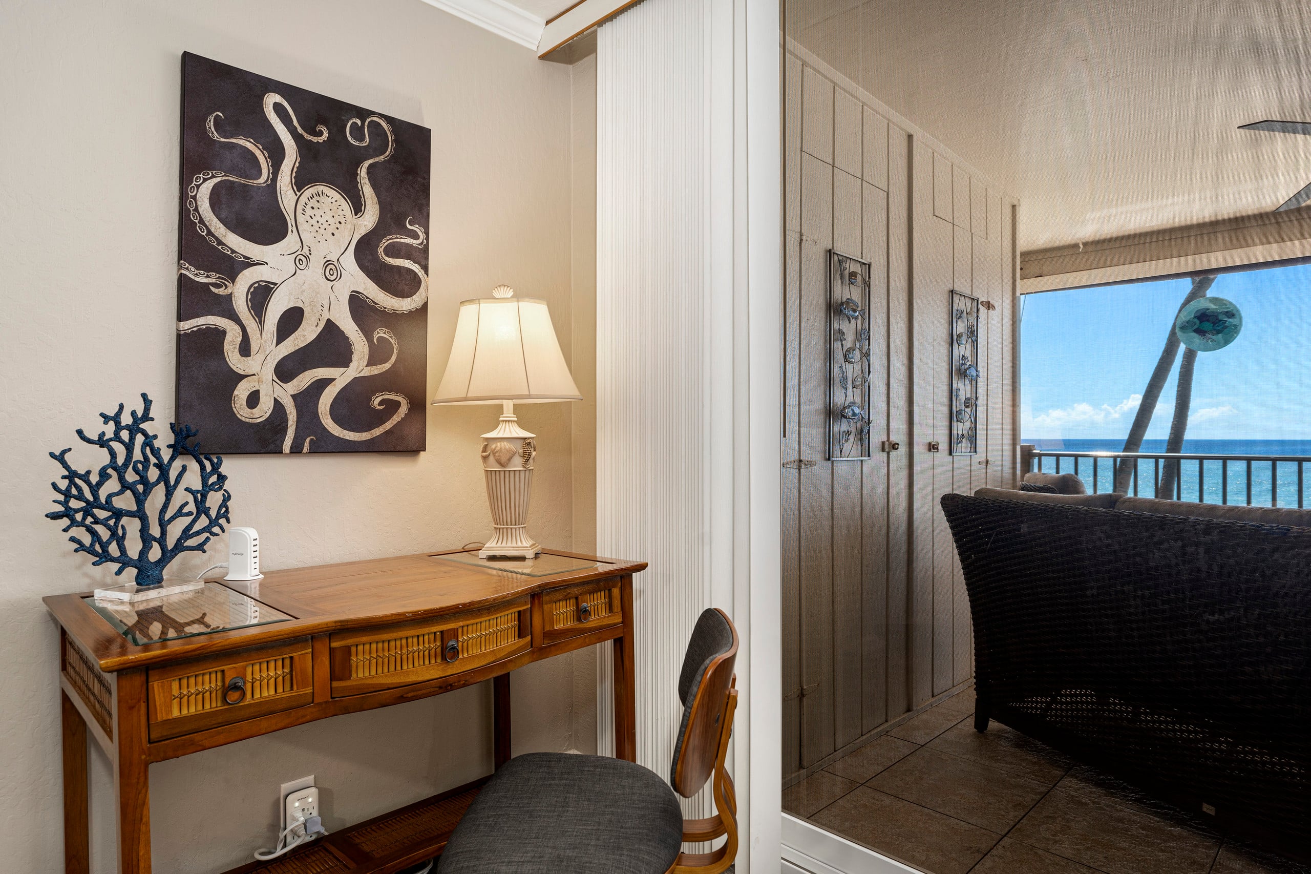 Condo in Kailua-Kona · ★4.98 · 2 bedrooms · 2 beds · 2 baths - Image 24