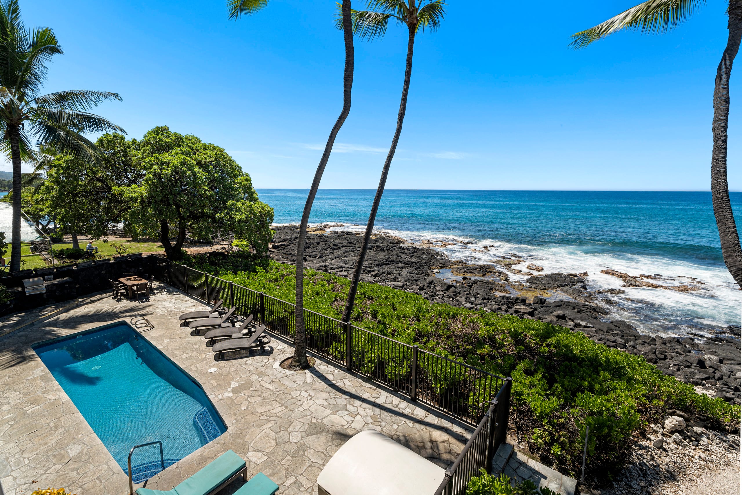 Condo in Kailua-Kona · ★4.98 · 2 bedrooms · 2 beds · 2 baths - Image 45
