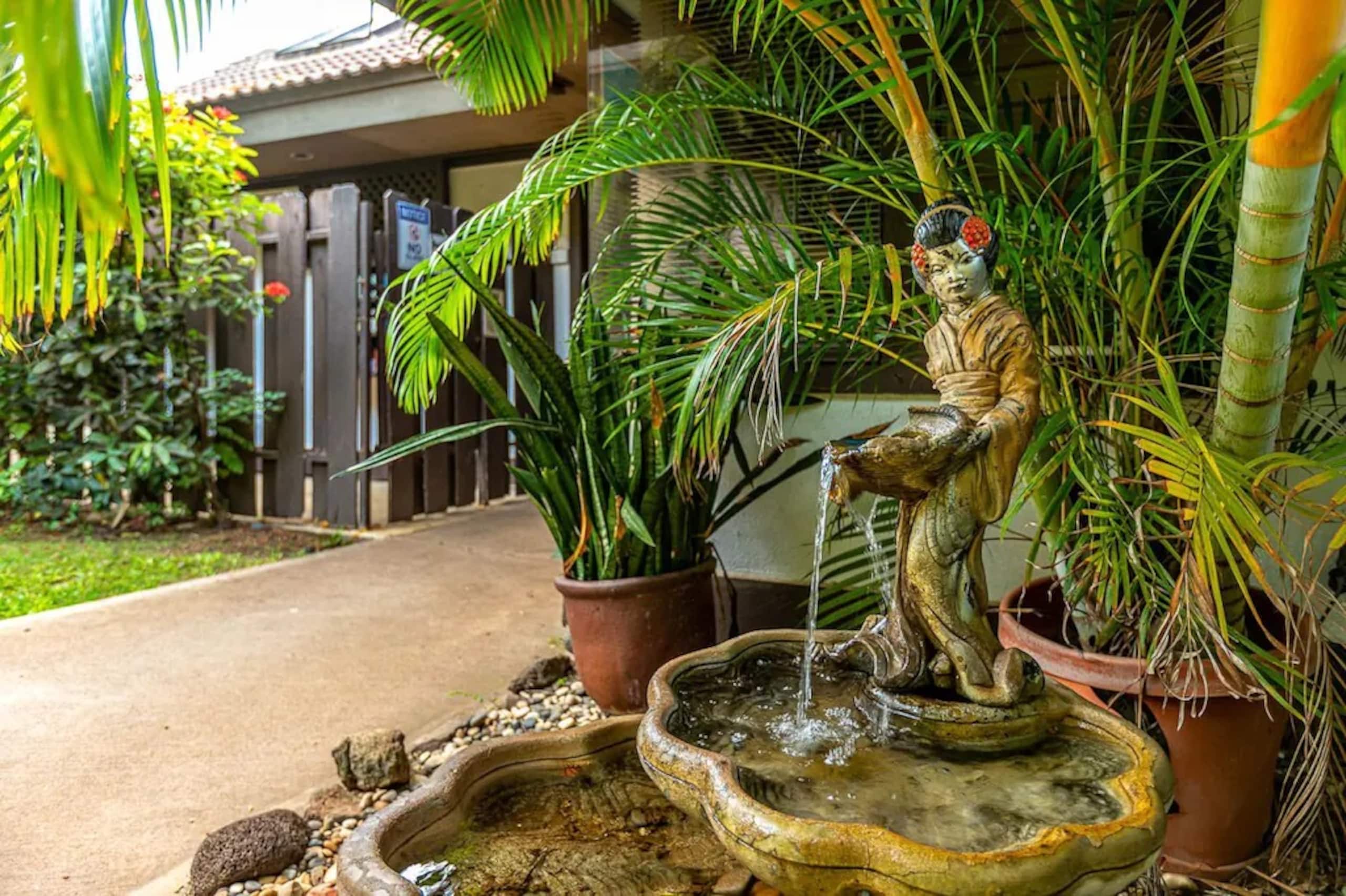Condo in Kihei · ★4.96 · 1 bedroom · 2 beds · 1 bath - Image 37