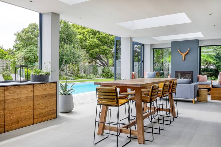 Charming 4-Bedroom Family Home gallery image 2