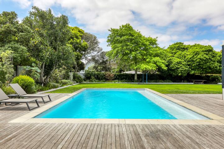 Charming 4-Bedroom Family Home gallery image 3