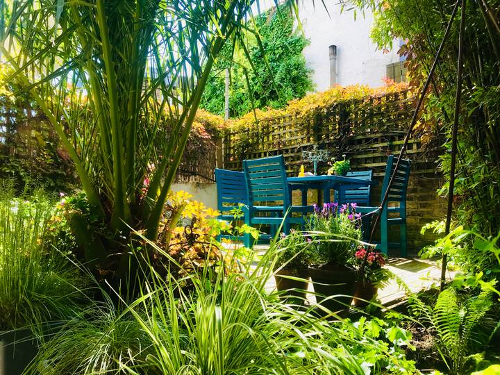 Charming 1 bed artist's garden flat London Zone 3 Apartments for Rent