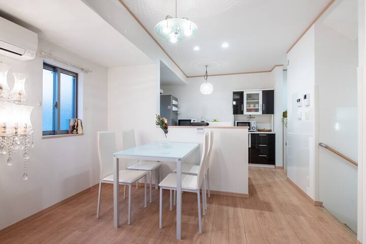 Takadanobaba st 4minutes walk /Airport pick-up