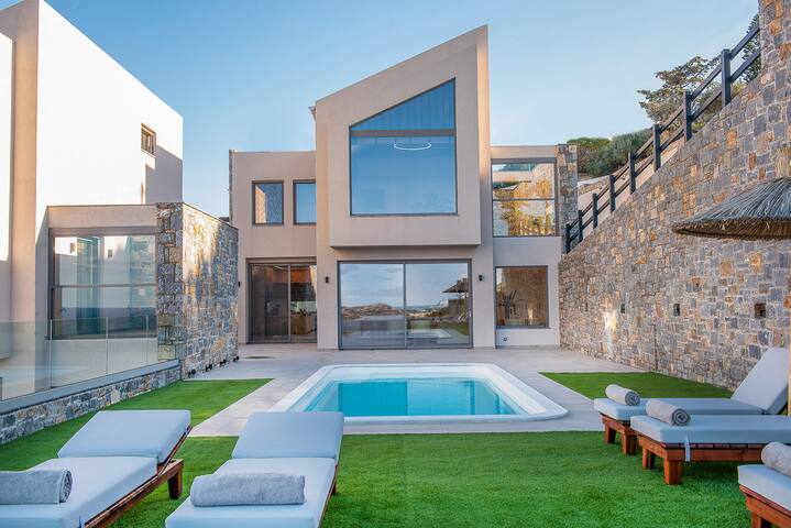 Ligaria Mare Villa Earth with private seaview pool gallery image 4