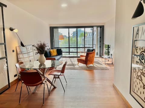 Top performing Airbnb: Chic and cosy 3 bedroom loft Boulogne in Boulogne Billancourt