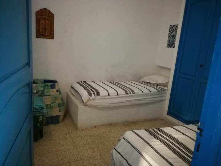 غرفة النوم 3 (قبل التجديد)