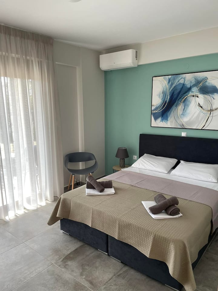 Голема спална соба