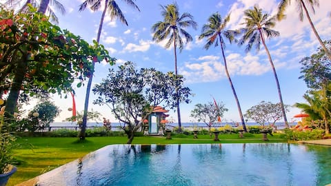 The Mahalani - Bali Oceanfront - Meals included!