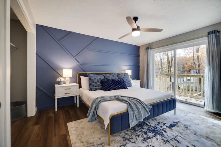 Escape to a roomy bedroom, where you can find solace and enjoy a sense of tranquility.