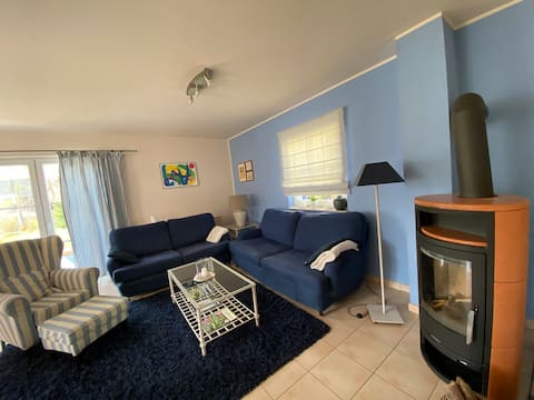 Erfolgreiche Airbnb-Immobilie: Cozy villa with private wellness area in Göhren Lebbin