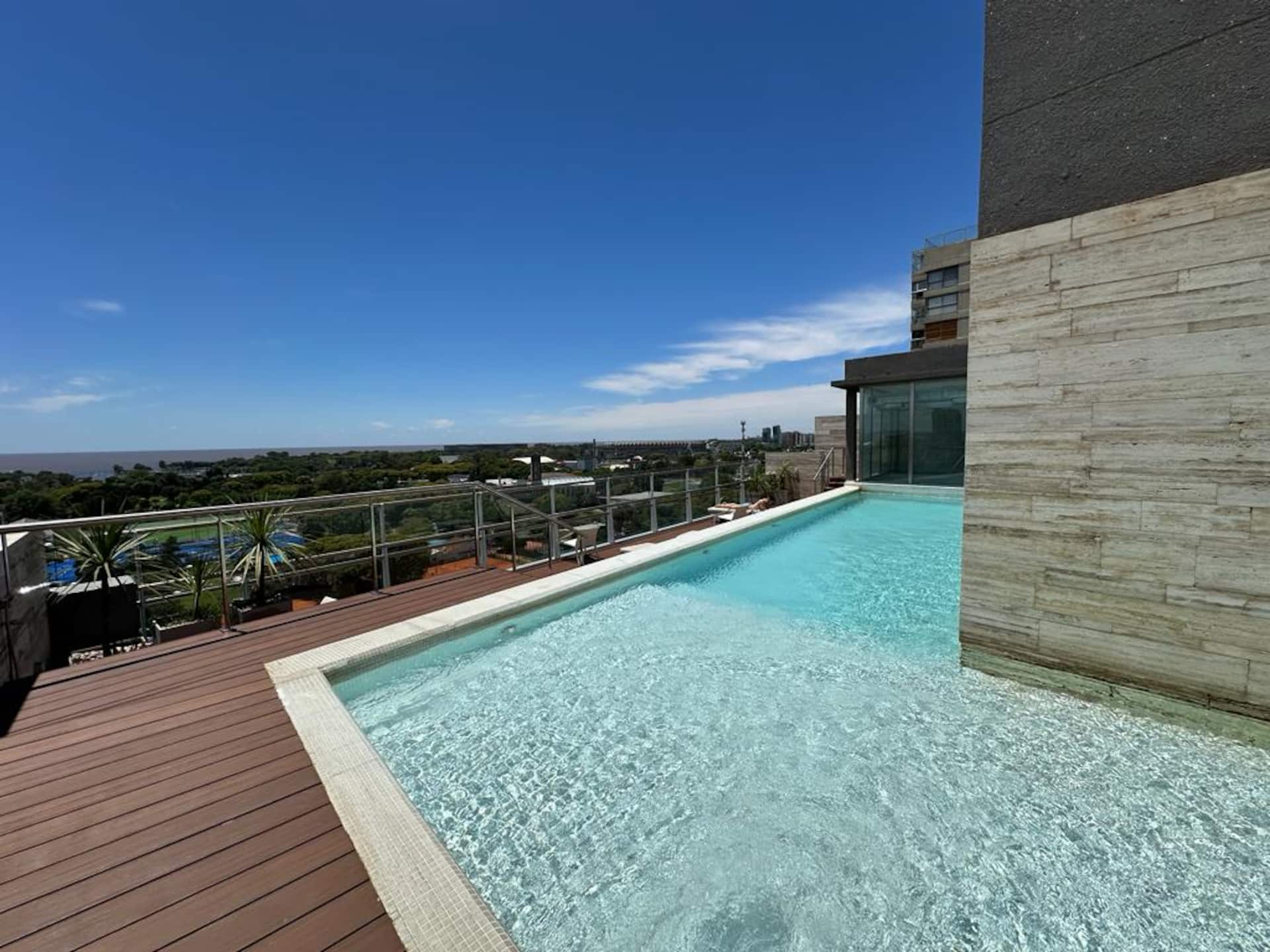 Studio apartment in Núñez with building pool and gym