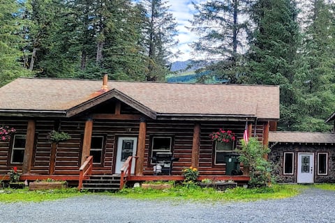 Sawmill Creek Lodging ~ Log Home